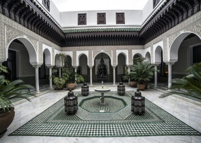 pexels tomas anunziata 129267 412055 scaled 1